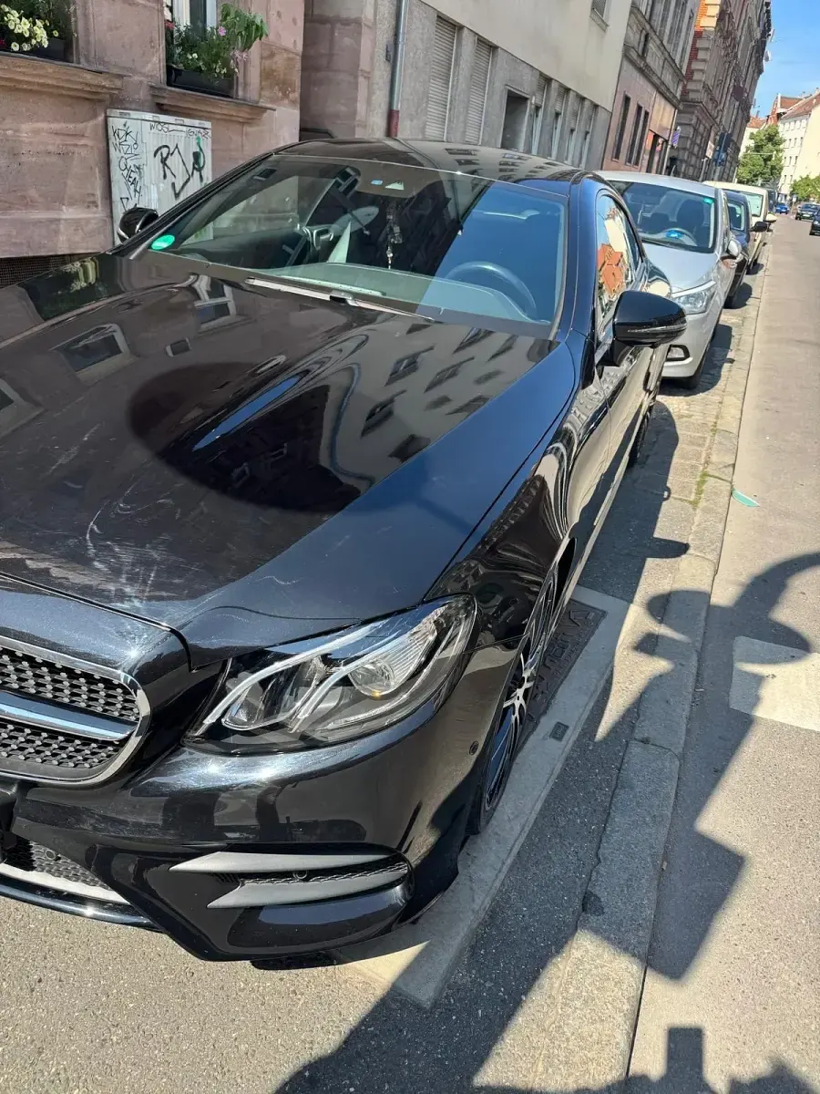Gebraucht Mercedes E220 194 PS (142 kW) 2019 Schwarz Coupé