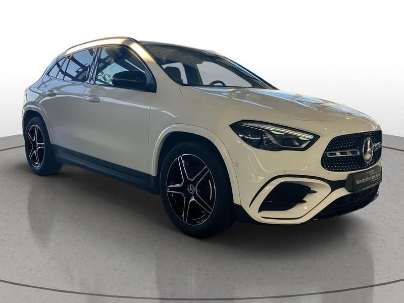 Gebraucht Mercedes GLA200 AMG line 163 PS (119 kW) 2025 Weiß SUV
