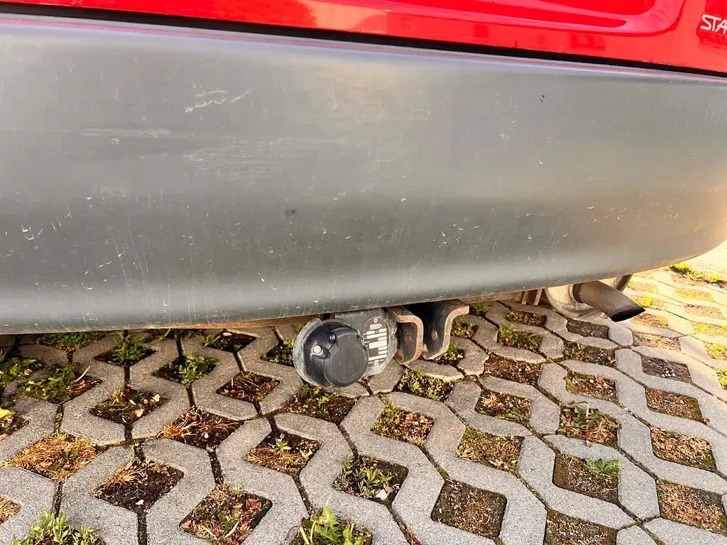 Gebraucht Toyota Starlet 75 PS (55 kW) 1998 Rot Kleinwagen