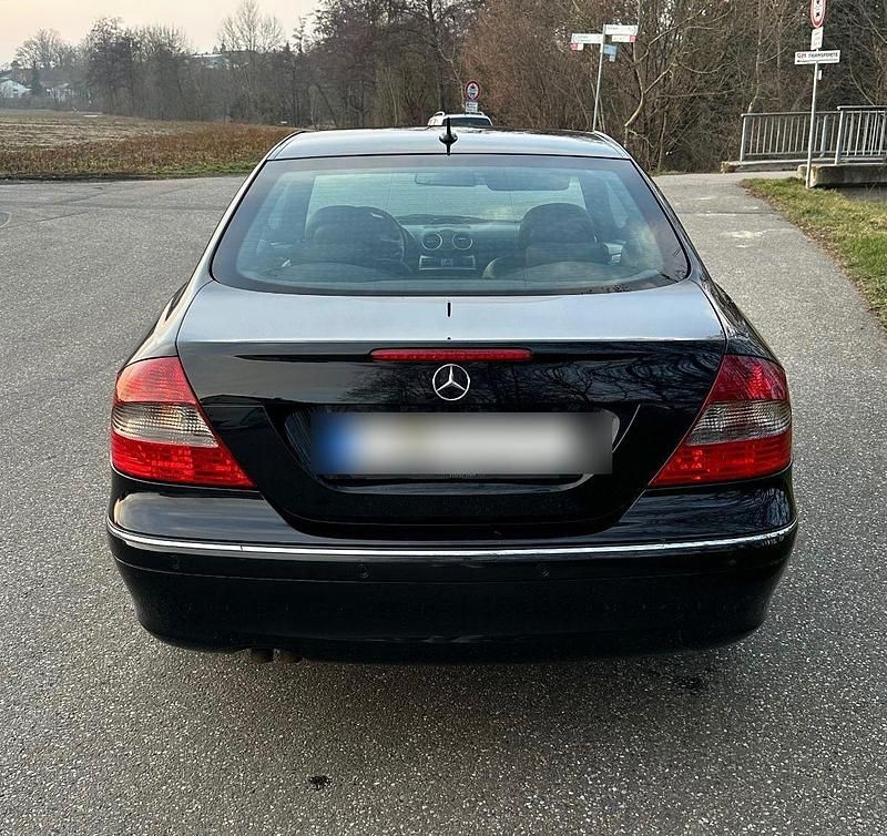 Gebraucht Mercedes CLK220 Avantgarde 150 PS (110 kW) 2008 Schwarz Coupé