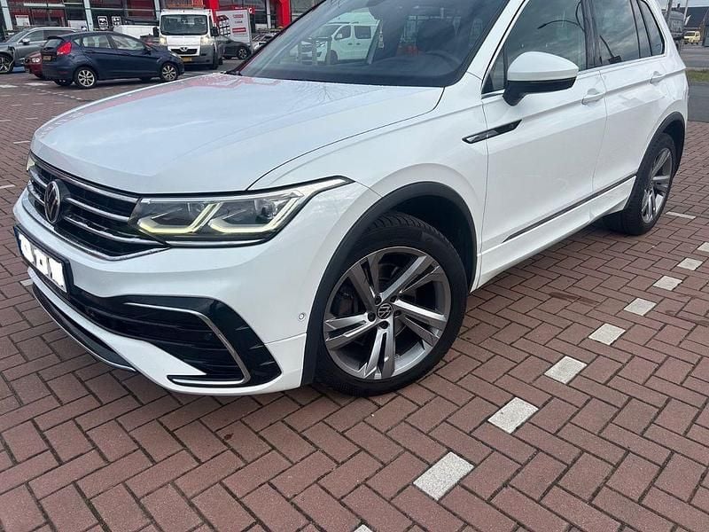 Weiß Gebraucht 2021 VW Tiguan R-line SUV | 29.500 € (Superpreis) - Bild 1/4