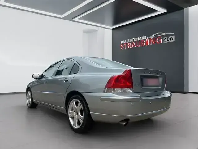 Gebraucht Volvo S60 140 PS (102 kW) 2009 Silber Limousine