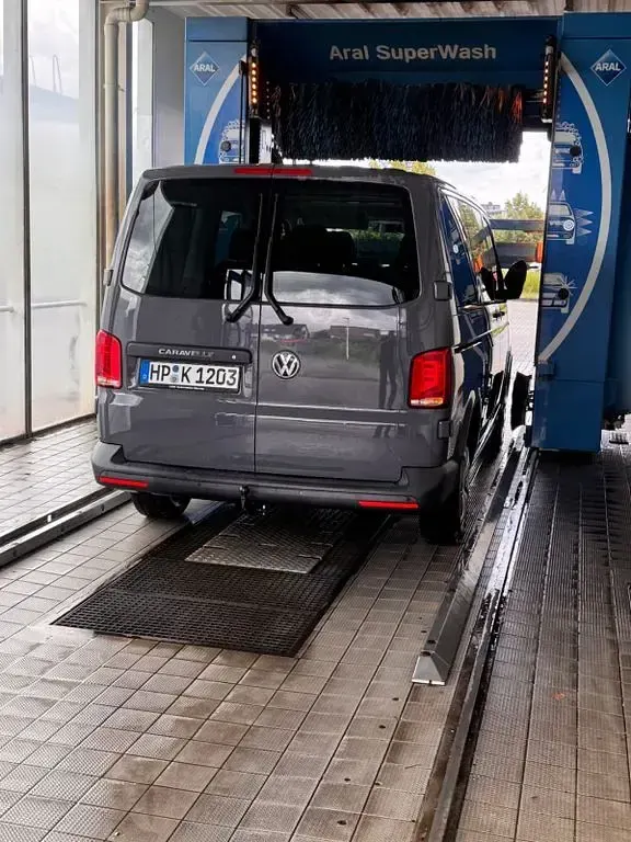 Gebraucht VW Caravelle 150 PS (110 kW) 2021 Grau Van