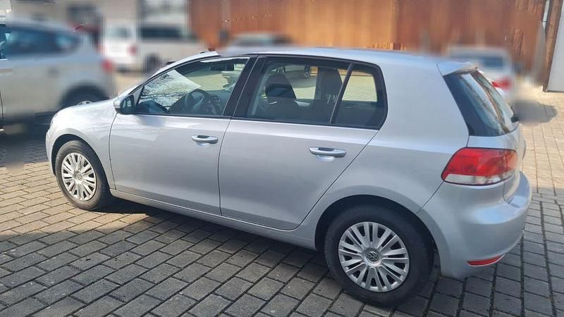 Gebraucht VW Golf VI Trendline 102 PS (75 kW) 2009 Silber Kleinwagen