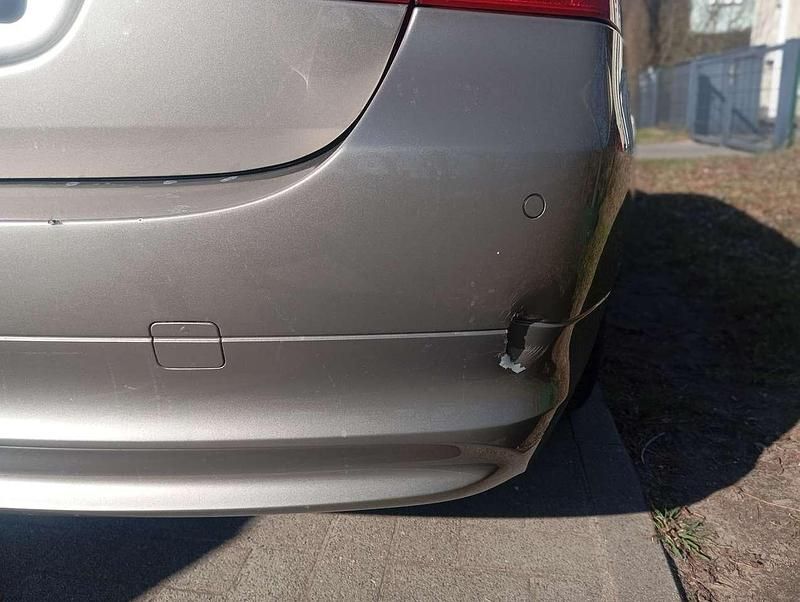 Gebraucht BMW 318 143 PS (105 kW) 2009 Andere farben Kombi