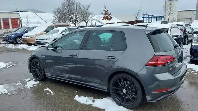 Gebraucht VW Golf VII R 300 PS (220 kW) 2019 Grau (indiumgrau) Coupé
