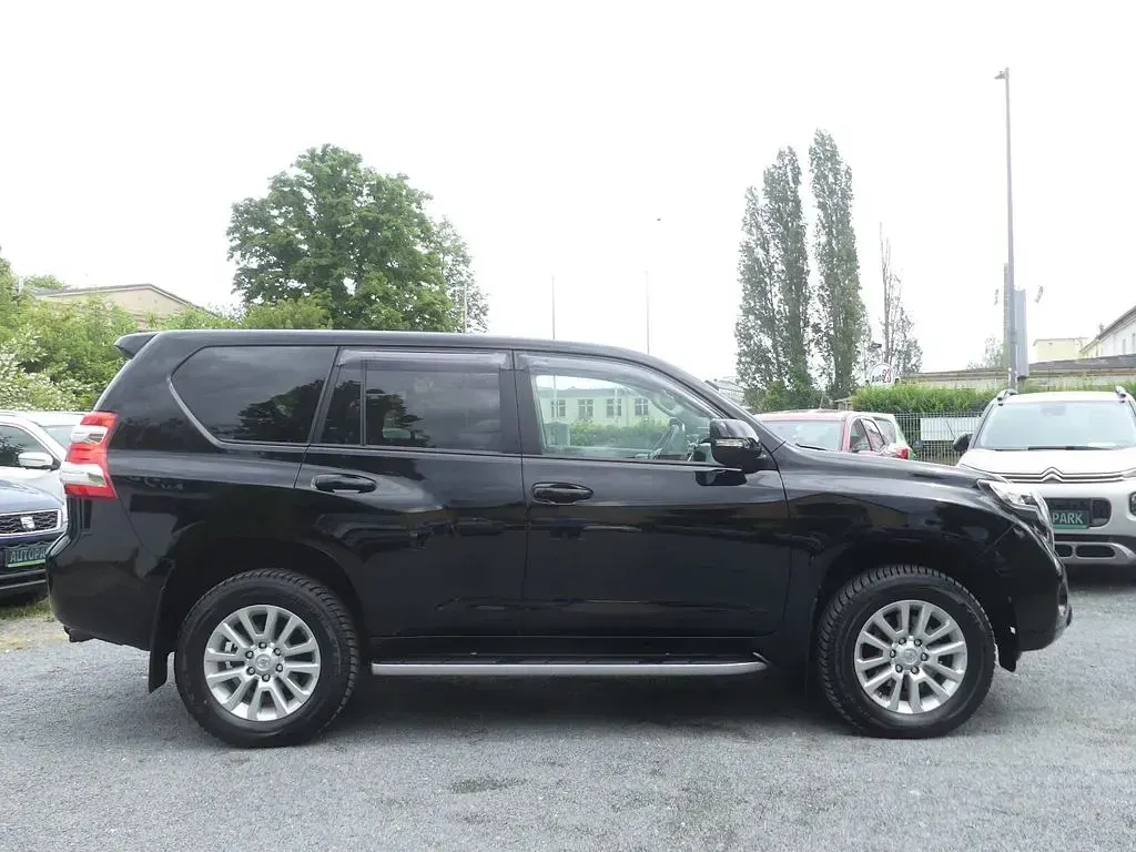 Gebraucht Toyota Land Cruiser Executive 190 PS (139 kW) 2014 Schwarz SUV