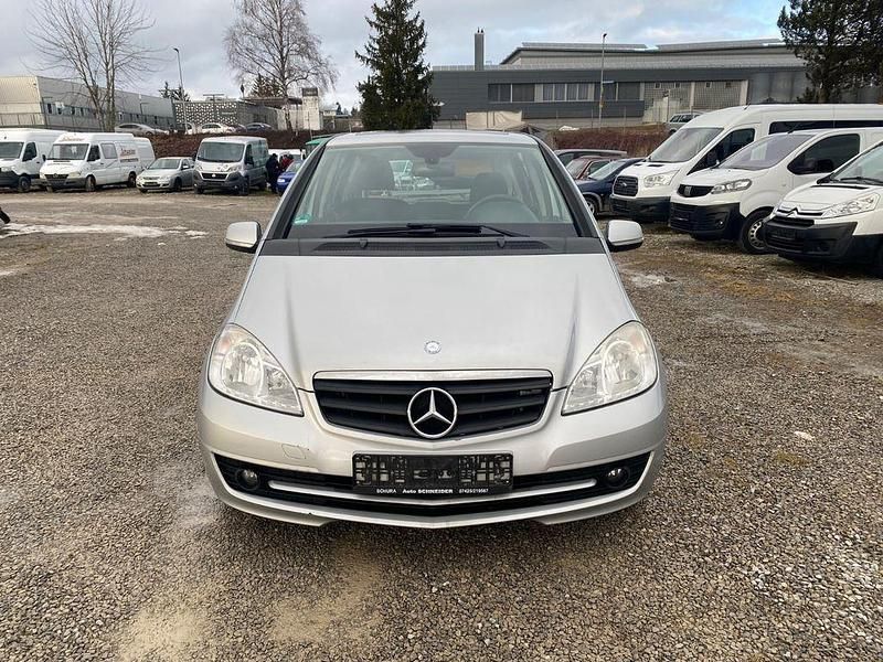 Gebraucht Mercedes A160 95 PS (69 kW) 2009 Silber Limousine