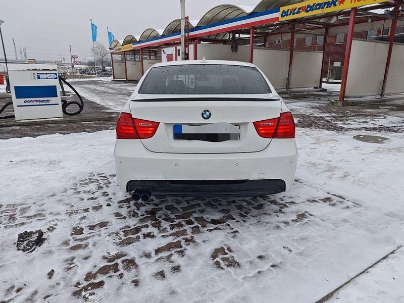 Gebraucht BMW 330 M Sport 245 PS (180 kW) 2011 Weiß Limousine