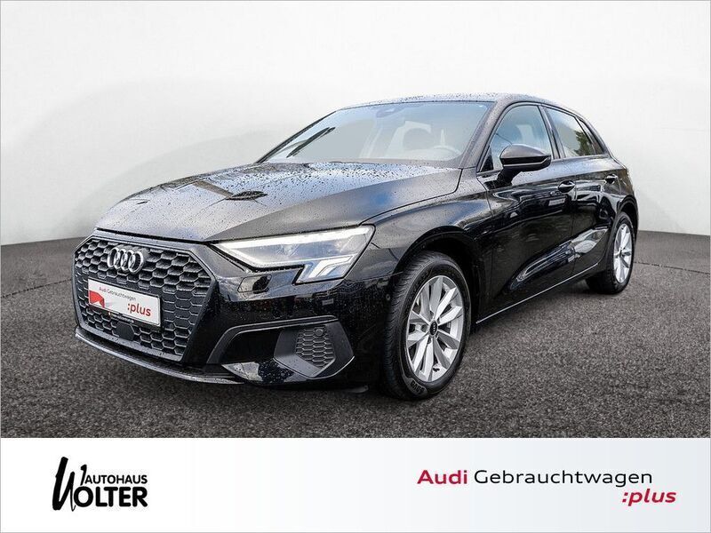 Brillantschwarz Gebraucht 2022 Audi A3 Sportback Kleinwagen | 20.190 € (Fairer Preis) - Bild 1/4