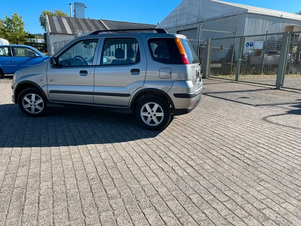 Second-hand Suzuki Ignis 94 CP (69 kW) 2004 Gri Hatchback