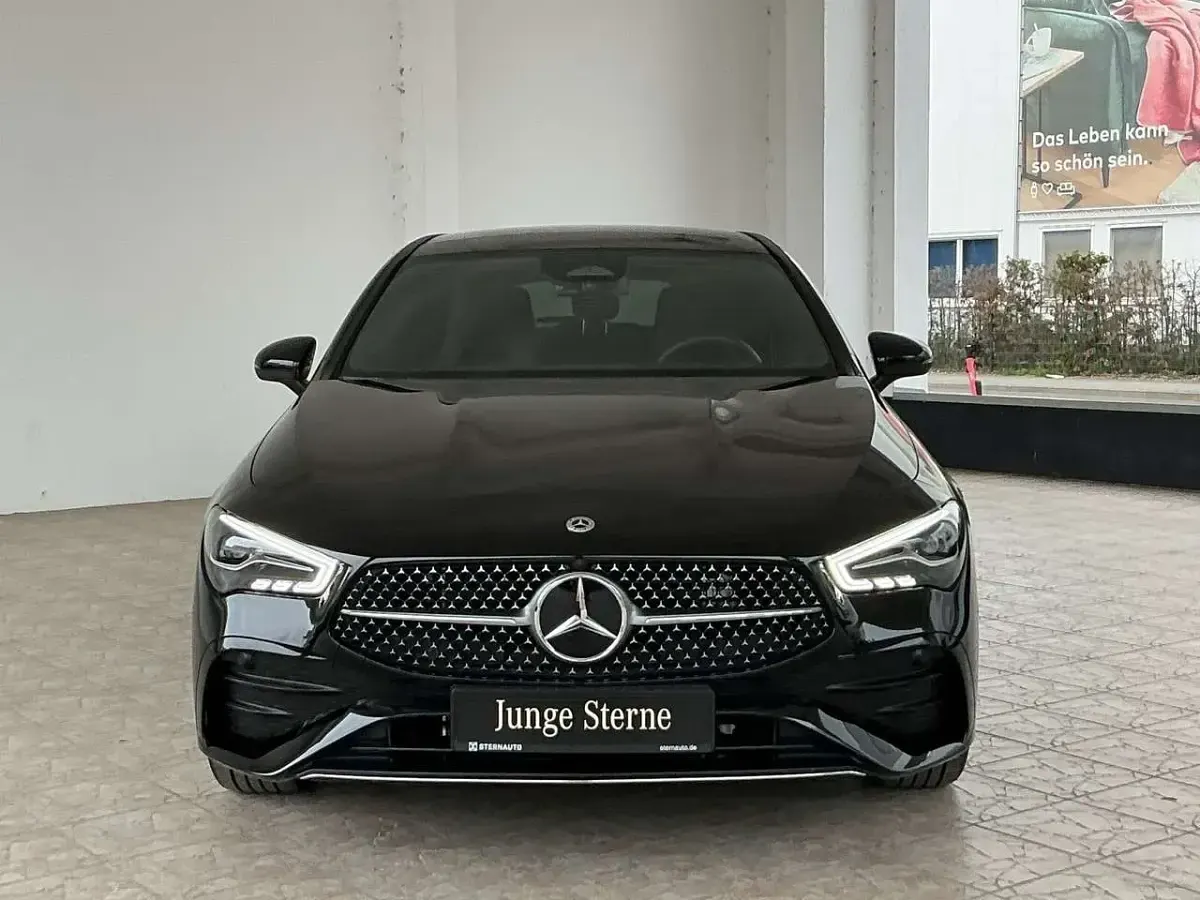 Gebraucht Mercedes CLA250e Advanced 163 PS (119 kW) 2024 Kosmosschwarz metallic Coupé