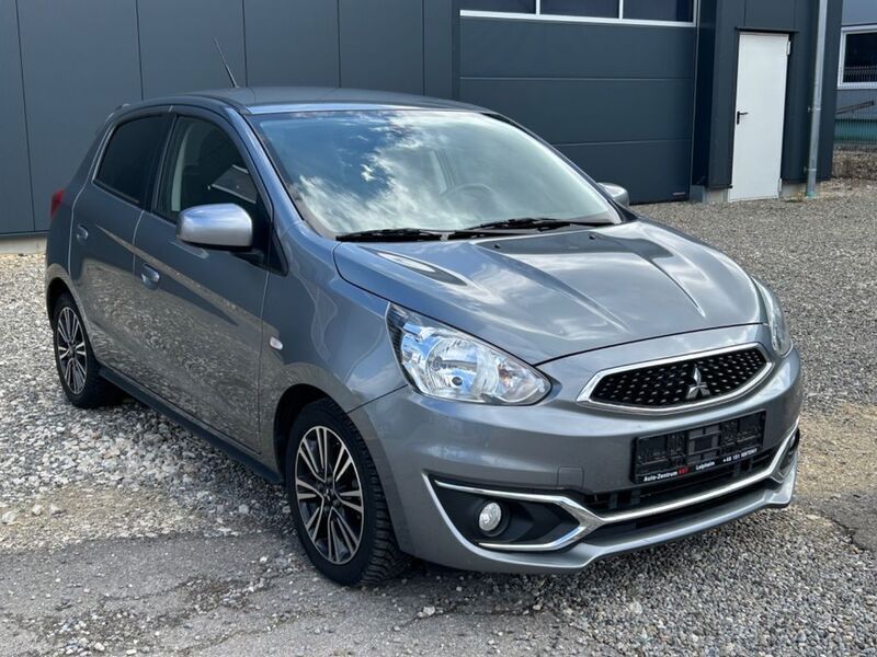 Grau Gebraucht 2018 Mitsubishi Space Star Edition Limousine | 10.990 € (Guter Preis) - Bild 1/4
