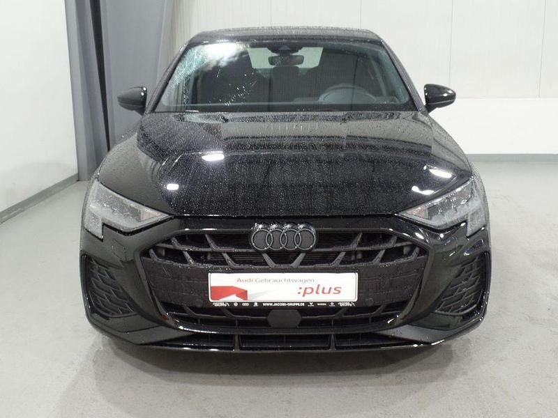 Gebraucht Audi A3 S-Line 116 PS (85 kW) 2025 Mythosschwarz metallic Limousine