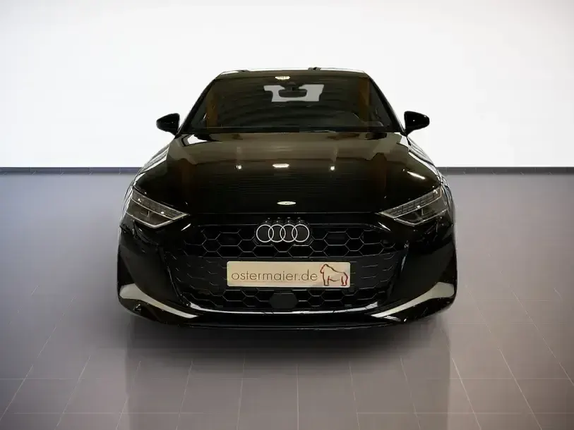 Używany Audi A3 Advanced Plus 150 KM (110 kW) 2024 Czarny Sedan/Limuzyna