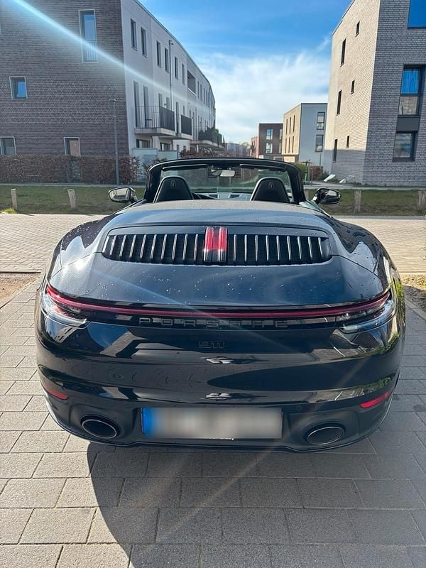 Gebraucht Porsche 992 385 PS (283 kW) 2021 Schwarz Cabrio