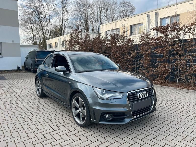 Gebraucht Audi A1 S-Line 140 PS (102 kW) 2014 Grau Kleinwagen