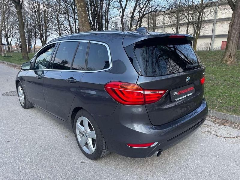 Gebraucht BMW 218 Sport Line 136 PS (100 kW) 2017 Mineralgrau Van / Kleinbus