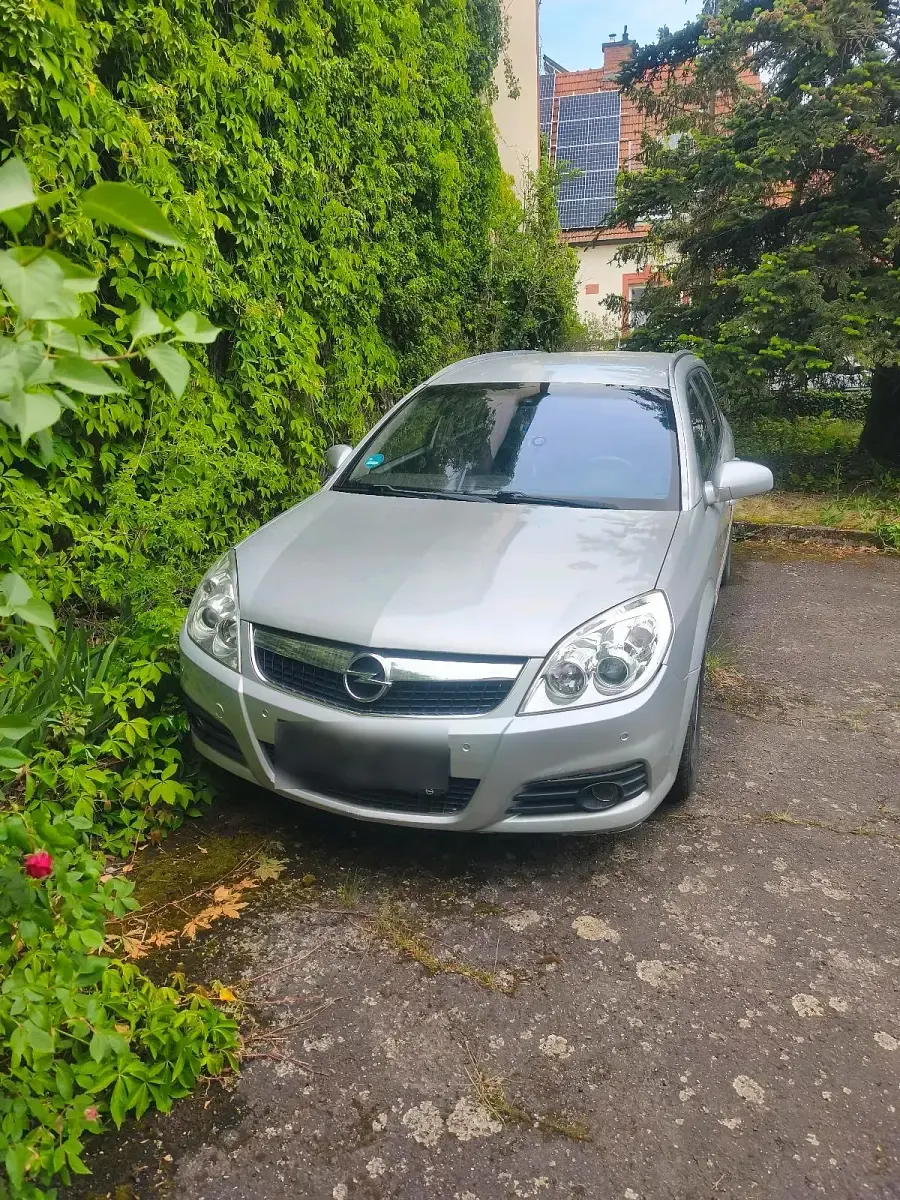 Gebraucht Opel Vectra 150 PS (110 kW) 2008 Silber Kombi