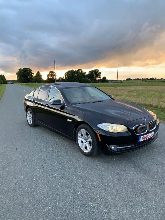 Schwarz Gebraucht 2013 BMW 528 Limousine | 10.550 € (Guter Preis) - Bild 1/4