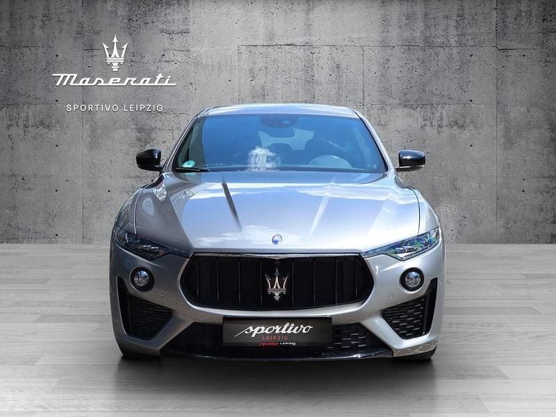 Grigio Gebraucht 2021 Maserati Levante SUV | 66.666 € (Fairer Preis) - Bild 1/4
