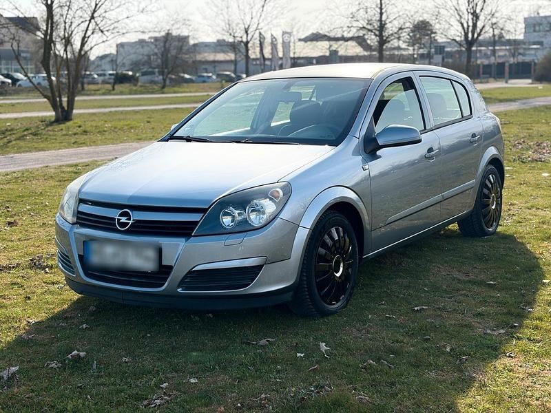 Gebraucht Opel Astra 101 PS (74 kW) 2005 Grau Kleinwagen