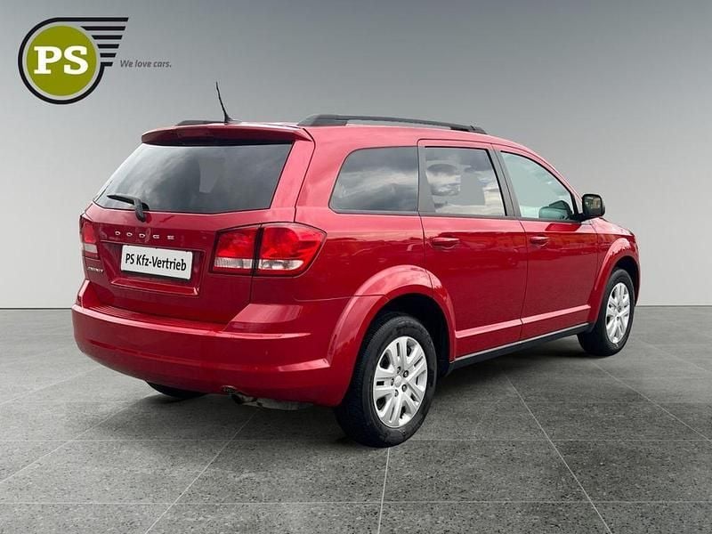 Second-hand Dodge Journey 170 CP (125 kW) 2015 Roșu SUV