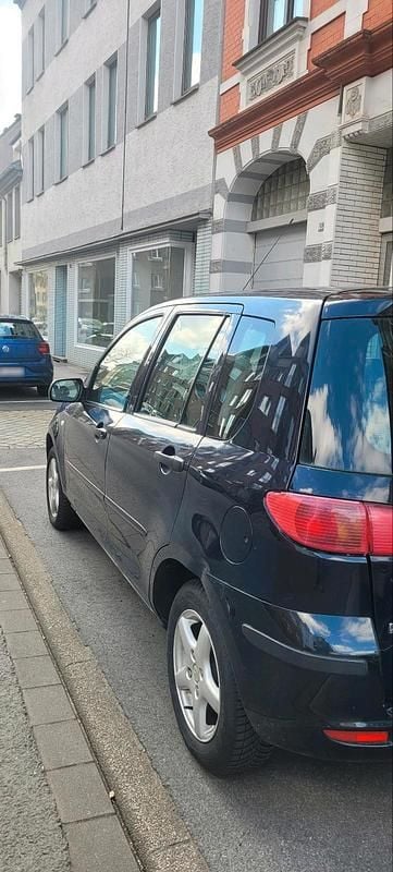 Gebraucht Mazda 2 75 PS (55 kW) 2005 Blau Kleinwagen