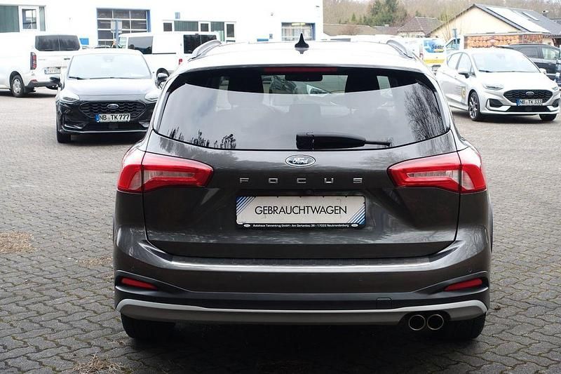 Gebraucht Ford Focus Active 125 PS (91 kW) 2021 Grau Limousine
