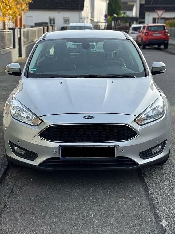Gebraucht Ford Focus Business Edition 95 PS (69 kW) 2016 Silber Limousine
