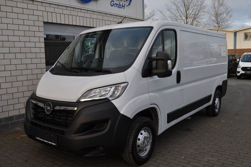 Weiß Gebraucht 2024 Opel Movano Edition Van | 24.980 € - Bild 1/4