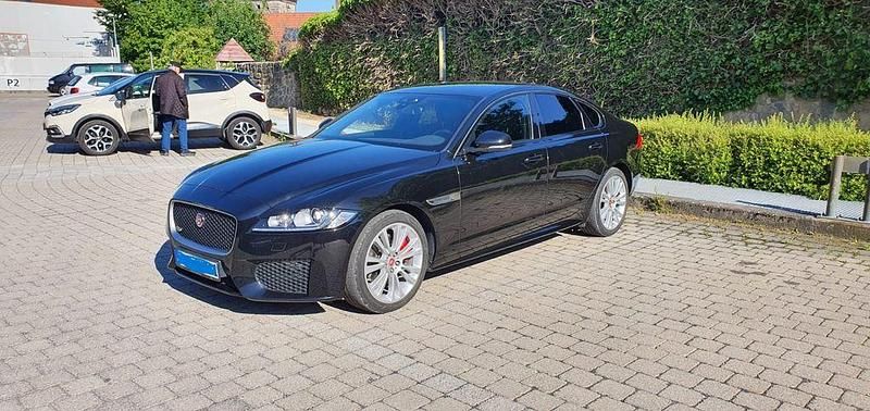 Gebraucht Jaguar XF 300 PS (220 kW) 2019 Schwarz Limousine