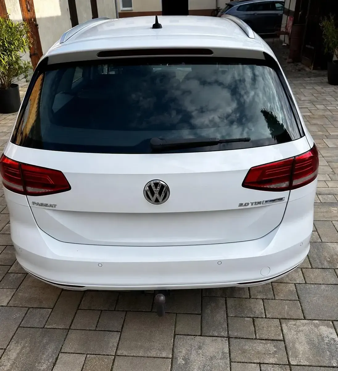 Gebraucht VW Passat 150 PS (110 kW) 2016 Weiß Kombi
