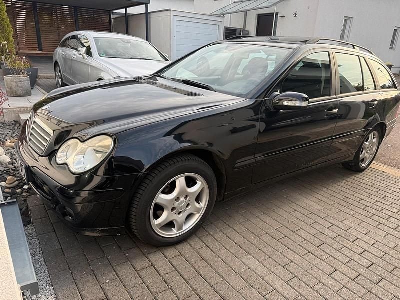 Gebraucht Mercedes C200 122 PS (89 kW) 2006 Schwarz Kombi