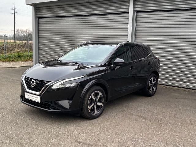 Schwarz Gebraucht 2021 Nissan Qashqai N-Connecta SUV | 22.990 € (Fairer Preis) - Bild 1/4