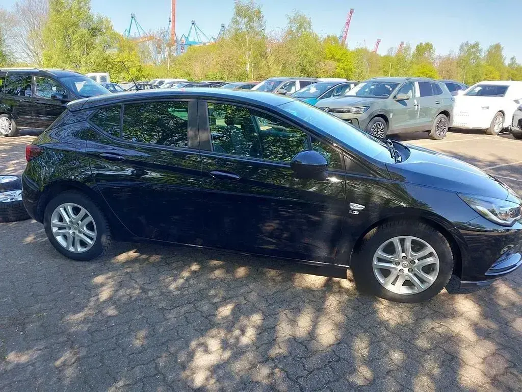 Usata Opel Astra 125 CV (91 kW) 2019 Nero Berlina