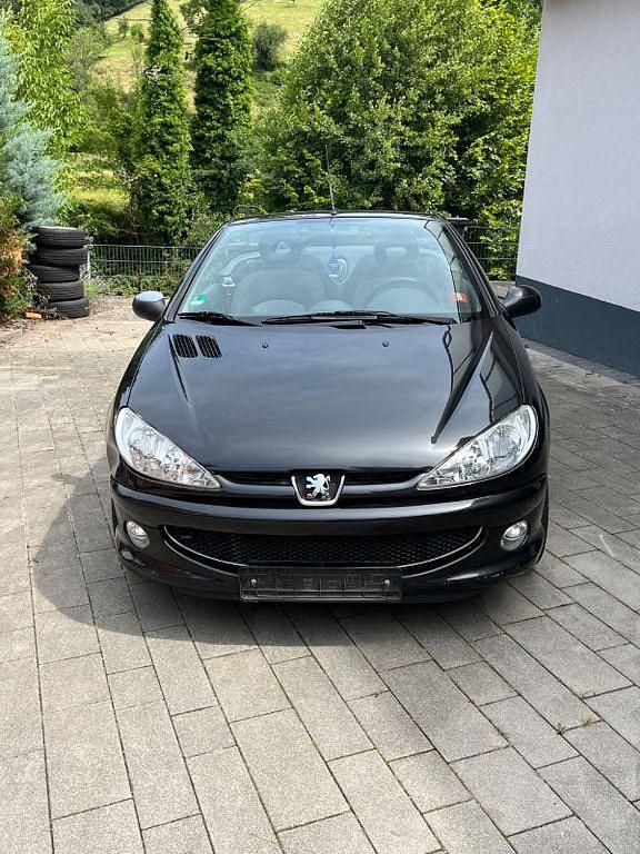 Schwarz Gebraucht 2007 Peugeot 206 CC Filou Cabrio | 1.800 € (Fairer Preis) - Bild 1/4