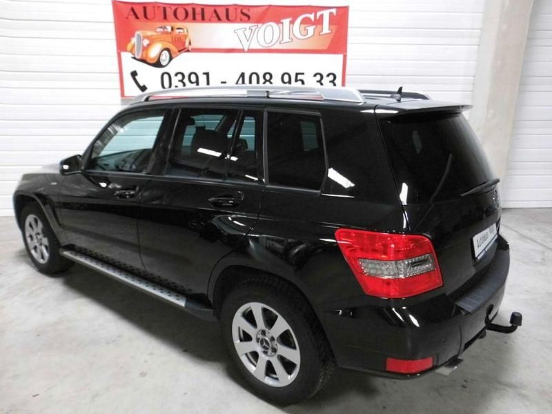 Gebraucht Mercedes GLK250 204 PS (150 kW) 2010 Schwarz SUV