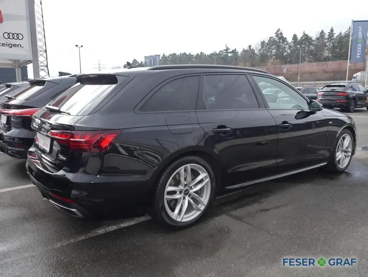 Gebraucht Audi A4 S-Line 265 PS (194 kW) 2023 Mythosschwarz metallic Kombi