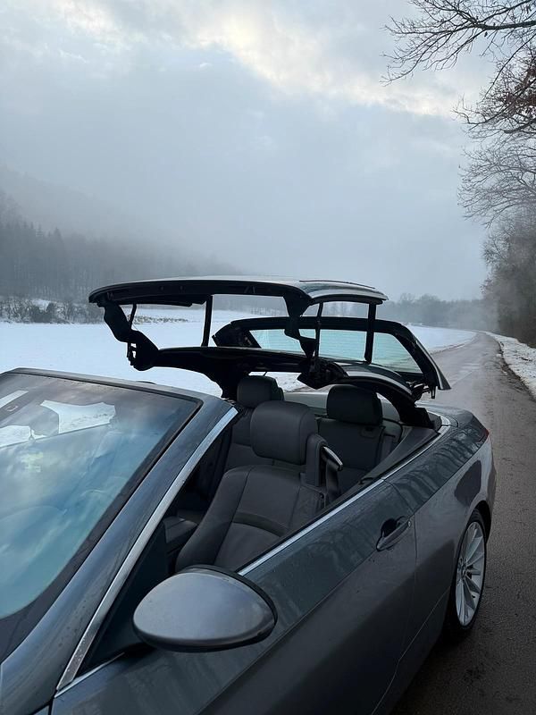 Gebraucht BMW 325 Cabriolet 218 PS (160 kW) 2007 Grau Cabrio