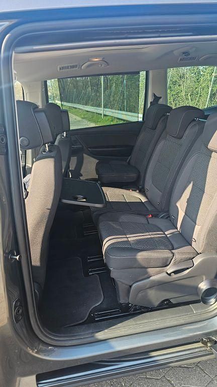 Gebraucht VW Sharan Comfortline 150 PS (110 kW) 2017 Grau Van / Kleinbus