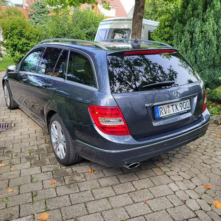 Gebraucht Mercedes C220 Avantgarde 170 PS (125 kW) 2012 Grau Limousine