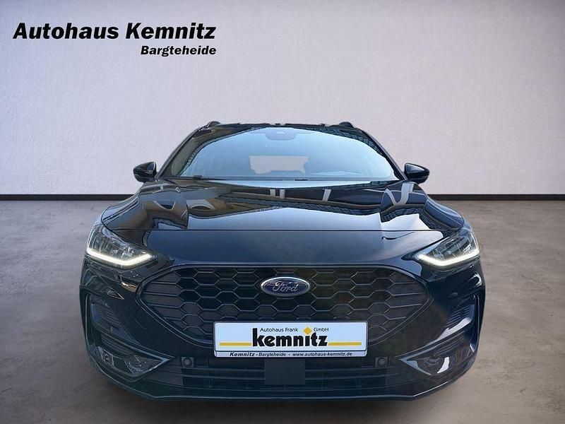 Gebraucht Ford Focus ST-Line 155 PS (114 kW) 2024 Schwarz Limousine
