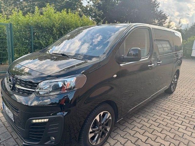 Schwarz Gebraucht 2021 Opel Zafira Life Edition Van | 37.700 € (Fairer Preis) - Bild 1/4
