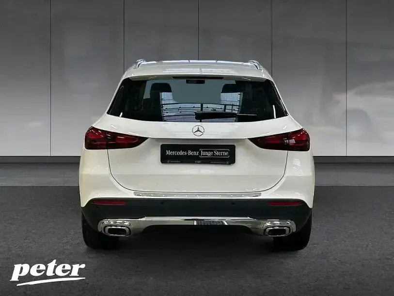 Gebraucht Mercedes GLA220 Advanced 190 PS (139 kW) 2024 Unilack polarweiß SUV