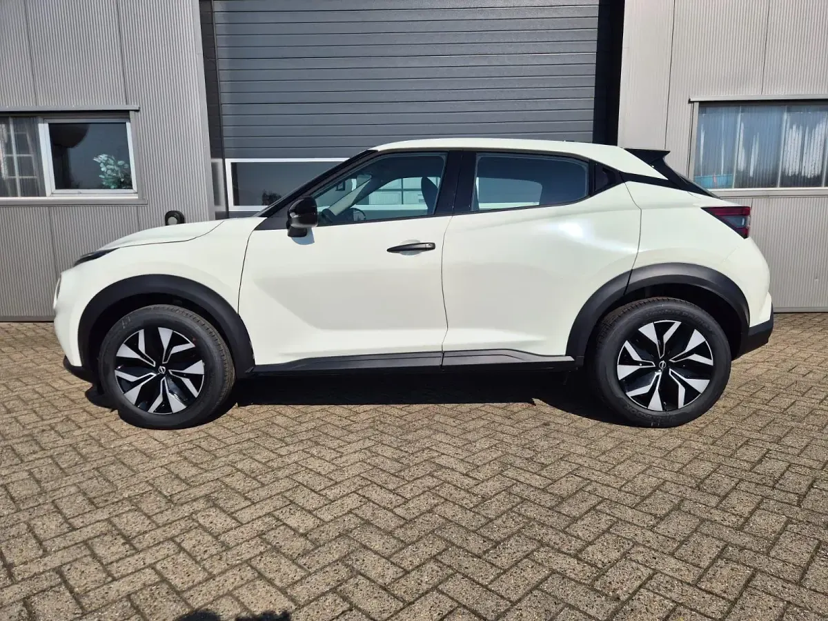 Neu Nissan Juke Acenta 114 PS (83 kW) 2026 Solid white SUV