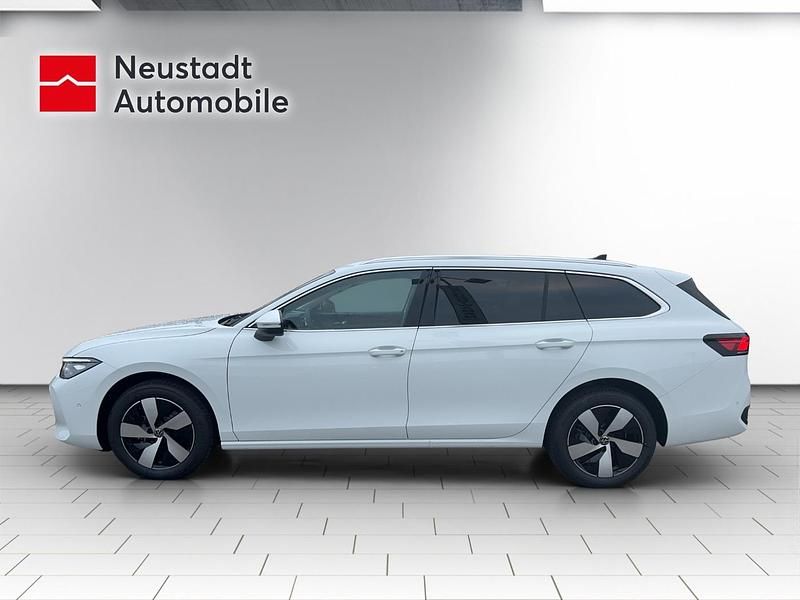 Gebraucht VW Passat Business 150 PS (110 kW) 2024 Weiß Kombi