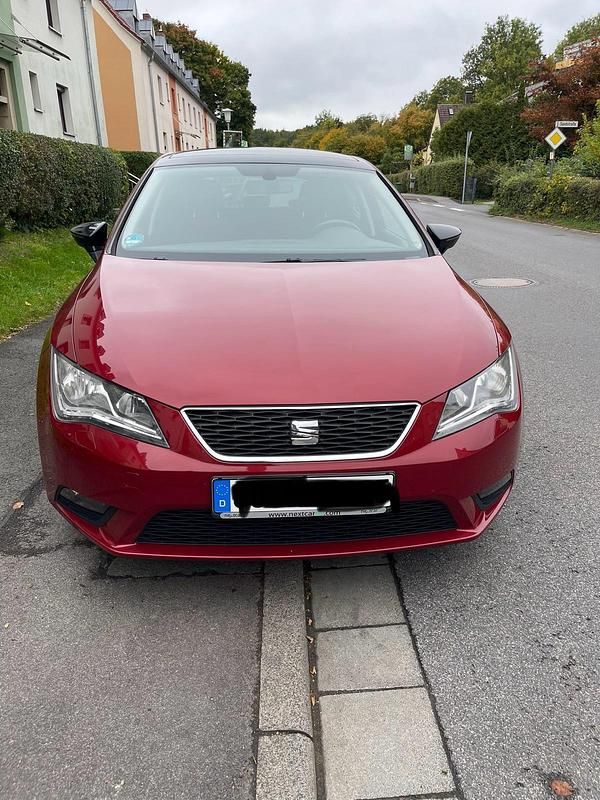 Gebraucht Seat Leon 105 PS (77 kW) 2014 Rot Kleinwagen