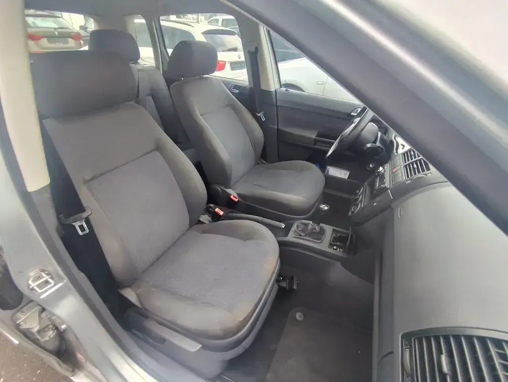 Gebraucht VW Polo Trendline 64 PS (47 kW) 2002 Silber Kleinwagen