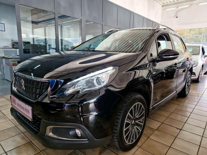 Schwarz Gebraucht 2018 Peugeot 2008 Active SUV | 7.850 € (Guter Preis) - Bild 1/4